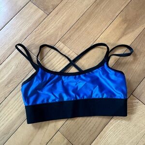 NOLI strappy sports bra
